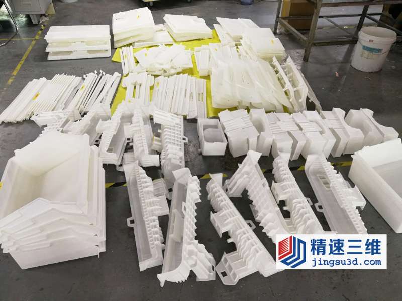 塑膠產(chǎn)品不用開模能小批量生產(chǎn)嗎？模具太貴了怎么解決？